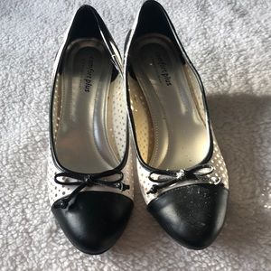 Cute kitten heel pumps